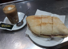 Cafe Er Tito food