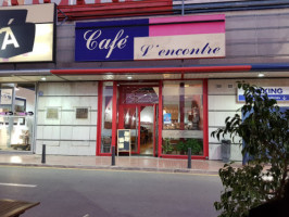 Cafe L’encontre outside