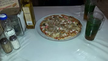 Pizzeria Nawhals food