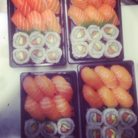 Sushi Carrefour Palma food