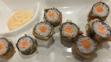 Tataki Sushi Vilafranca inside