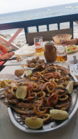 Los Pescaditos food