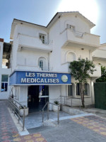 Complexe El Baraka outside