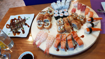 Mi Sushi Buffet food