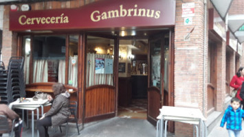 Cerveceria Gambrinus Astrabudua food