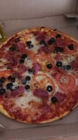 Domino's Pizza Paseo De Pastrana food