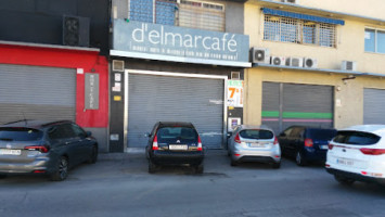Del Mar Café outside