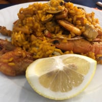 La Tana Aguilas food
