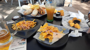 100 Montaditos Avicena food