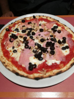 La Pizzería Di Gianluca food