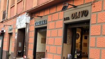 Taberna Del Olivo outside