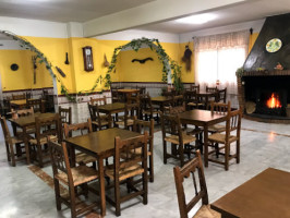 Restaurante El Pintao inside