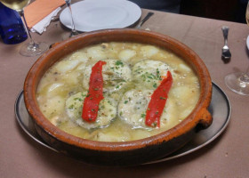 Asturiano Lalin food