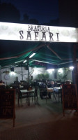 Safari Pizzeria inside