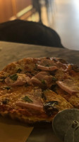 Fratelli Pizza inside