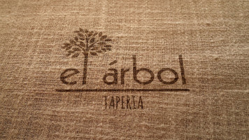 El Arbol Taperia food