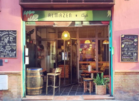 Almazen Cafe Sevilla outside