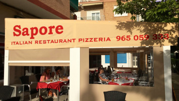 Sapore Italian Pizzeria food