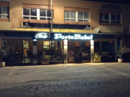 Cafe Portobabel Since 1989 outside