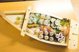 Hiroki Sushi food