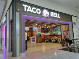 Taco Bell Vialia food