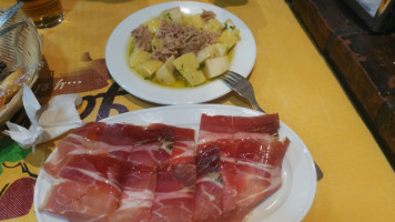 La Dehesa Del Jamon Y El Buen Vino food