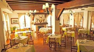 Villa De Algar food