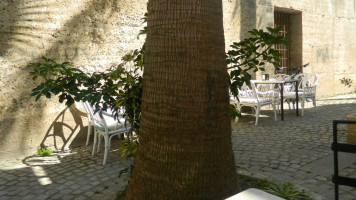 Bodegon Torre Del Oro inside