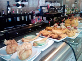 Cafe Avenida food