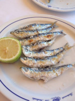 Los Sardinales food