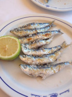 Los Sardinales food