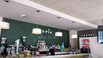 Utopia Tapas Y Vinos food