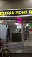 Pizzeria Mont-ras food