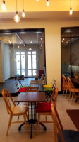 Mon P'ti Cafe inside