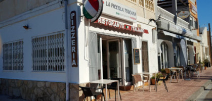 La Piccola Toscana food