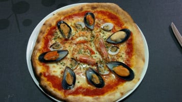 Pizzeria Saro food