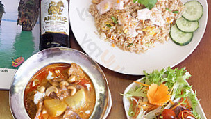 Som Thai food