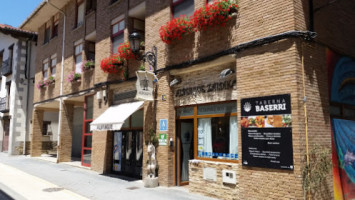 Taberna Baserri outside