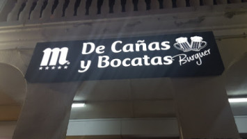 De Canas Y Bocatas food