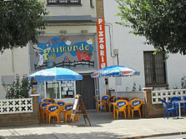 Pizzeria Raimundo inside