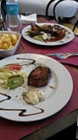 Cafeteria La Parisienne food