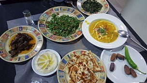 Monte El Líbano (cierre) food
