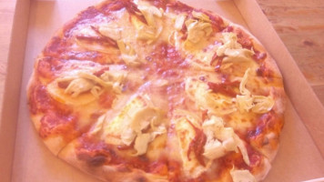 Mucci's Pizza food