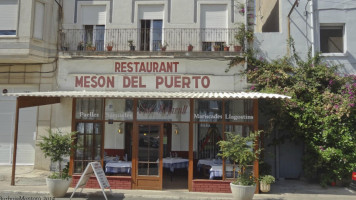 Meson Del Puerto outside