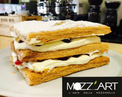 Mozz'art food