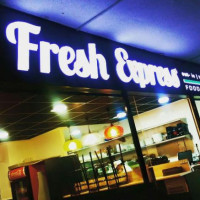 Fresh Express food