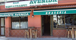 Avenida outside