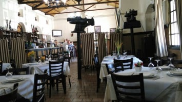 Bodega La Parada food