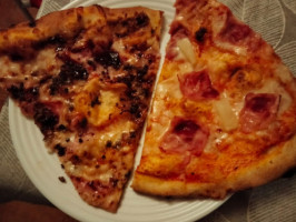 Pizza Lover's food
