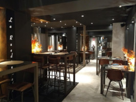 La Rueda inside